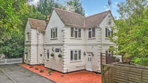 Lavershot Lodge, London Road, Windlesham GU20 6LE