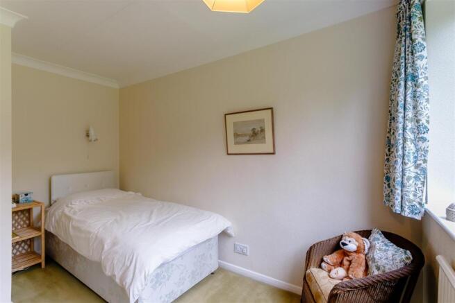 8344705-interior30.jpg
