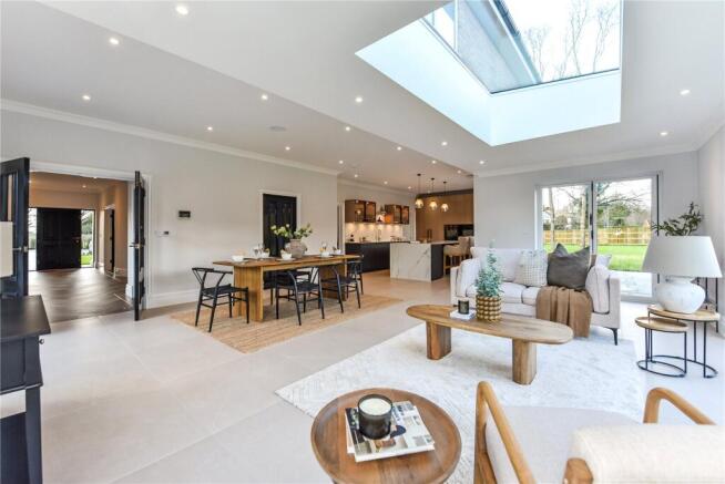 Aromel House