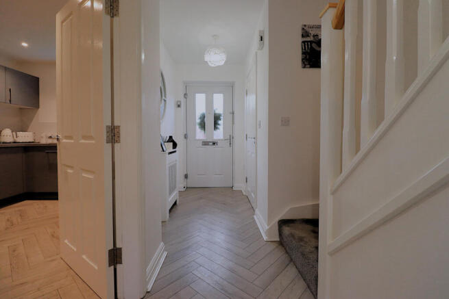3 bed Detached for sale Image 8