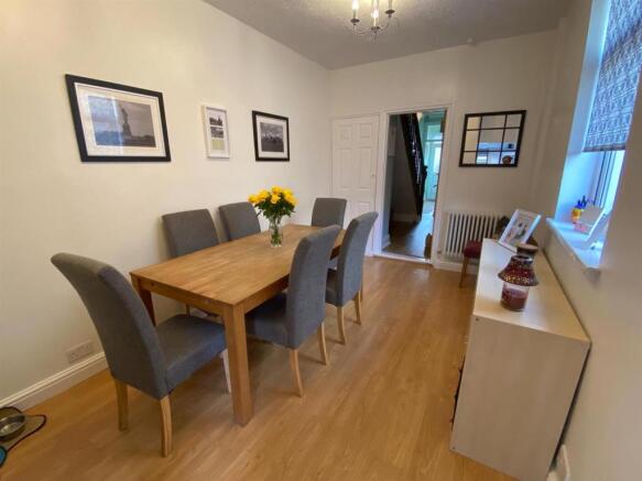 Dining room.jpg