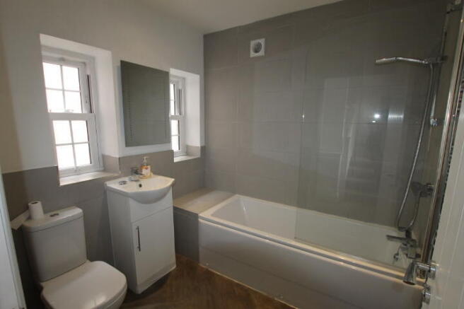 1 bed Apartment to rent Image 5