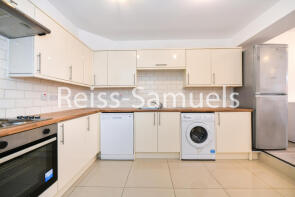 19, Ferry Street, London E14 3DT