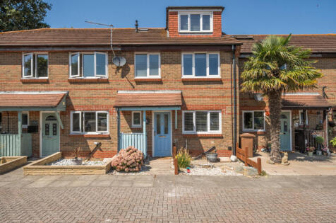 Tamarisk Close, Southsea, Hampshire, PO4