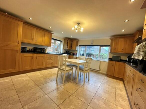 3 bed Cottage to rent Image 4