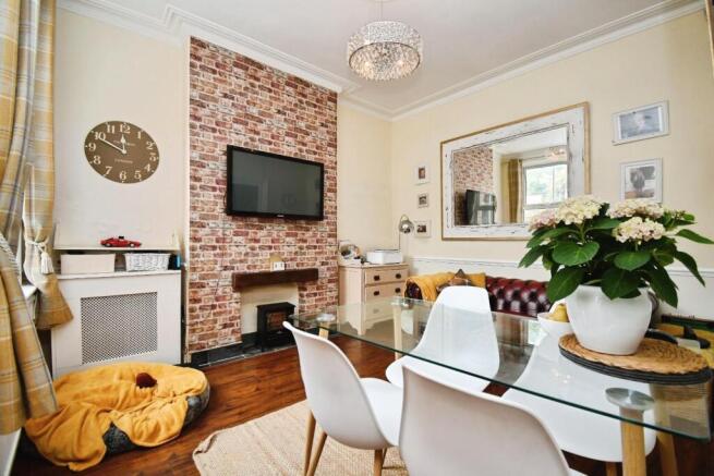 3 bed Terraced for sale Image 4