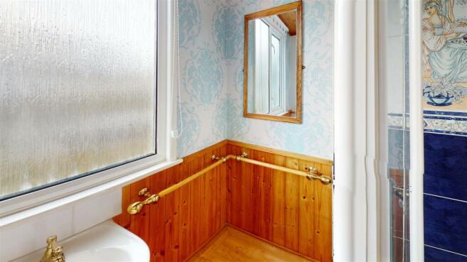 55-Hurrs-Road-Bathroom.jpg
