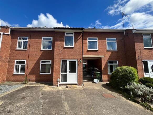 4 bed Town House for sale Image 11