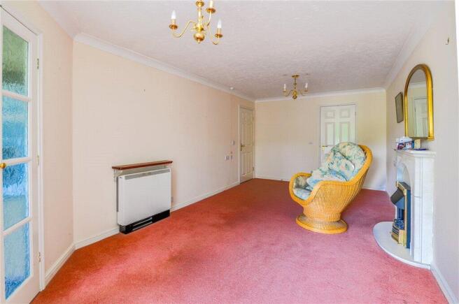 2 bed Apartment for sale Image 5
