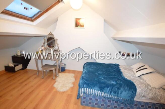 5 bed Terraced to rent Image 10
