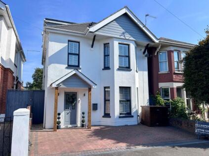 Maxwell Road, Bournemouth, BH9