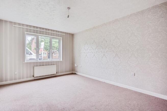 3 bed Semi-Detached for sale Image 7