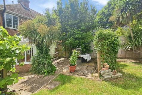 Canterbury Road, Canterbury, Kent, CT4
