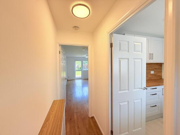 Falcon Avenue, Grays  photo 4