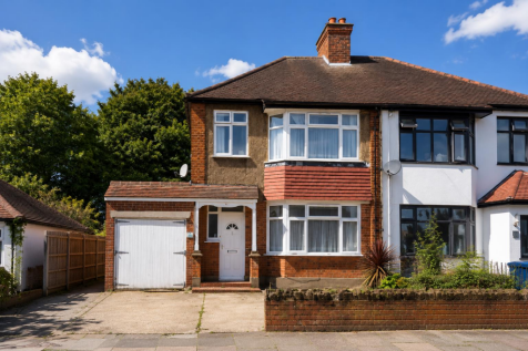 Dorset Avenue, Southall