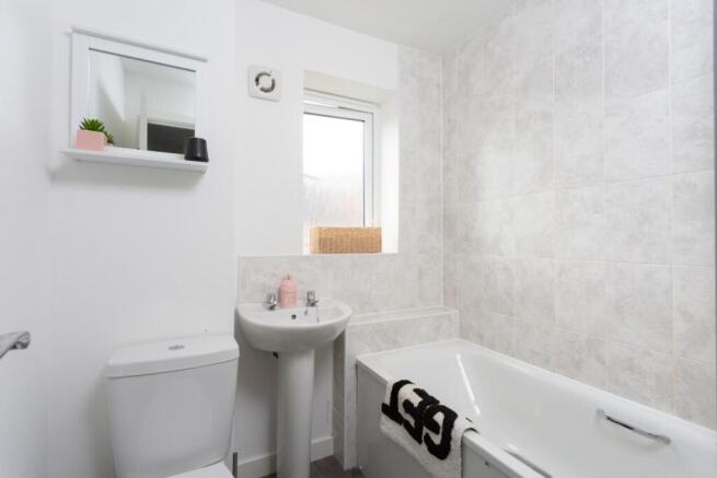 2 bed Semi-Detached for sale Image 10