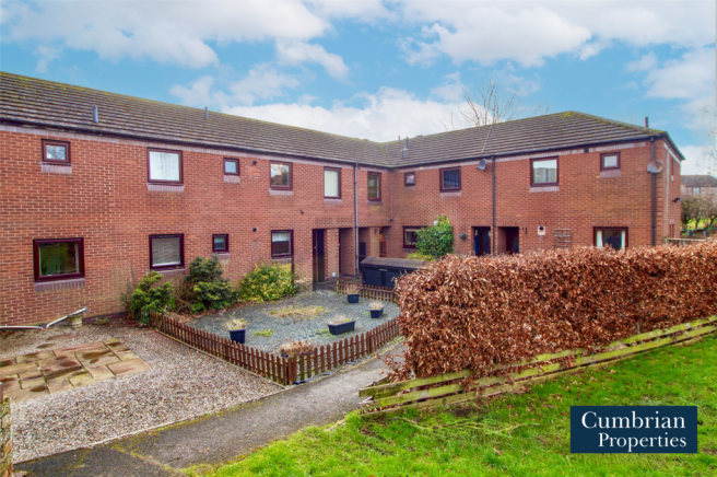 2-bed flat on Clifford Close, Penrith, £115,000