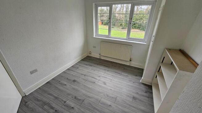 40RG- Bedroom 3.jpeg