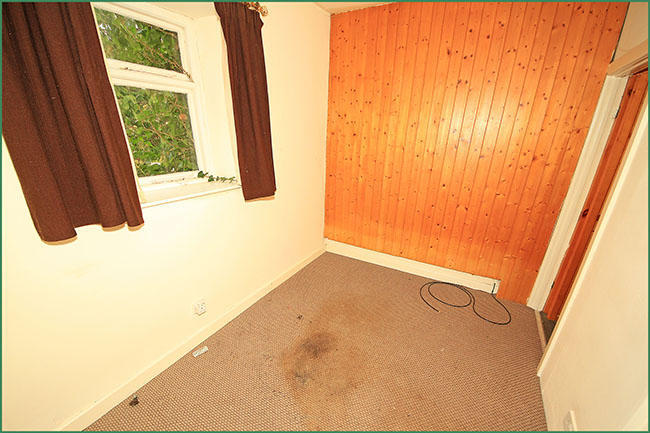 2nd bedroom
