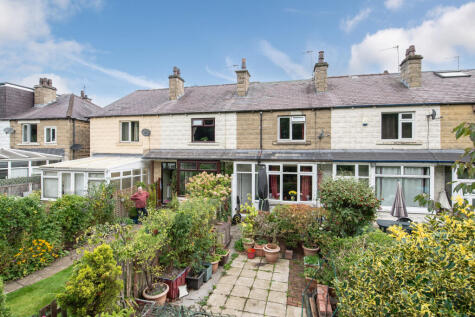 Aire View Avenue, Bingley, West Yorkshire, BD16