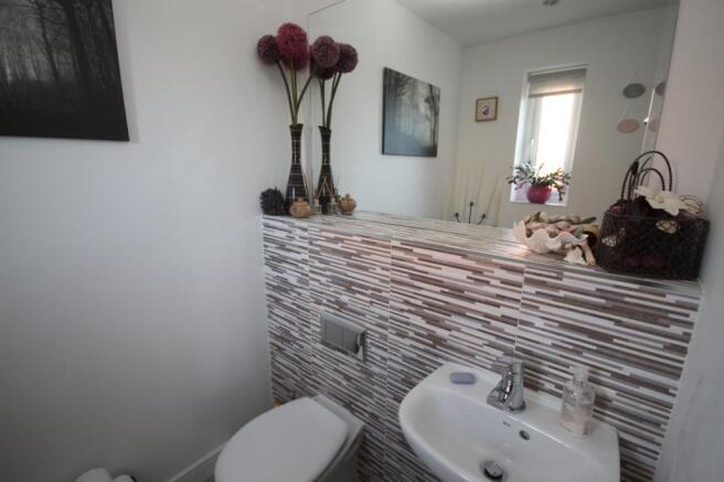Cloakroom/Wc