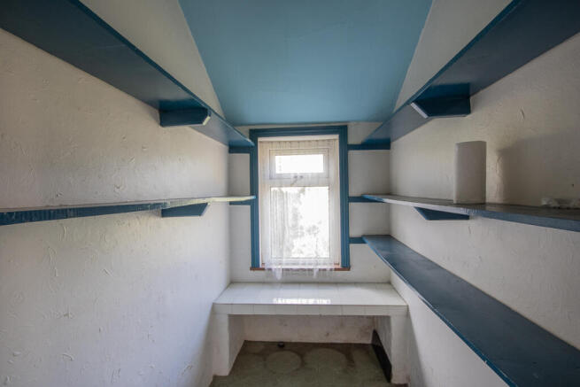 Walk-In Pantry