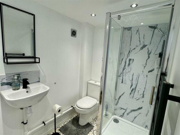 Garage Conversion En-Suite Shower Room.