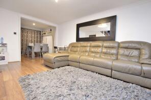 99, Shepherds Close, Chadwell Heath, Romford RM6 5AJ
