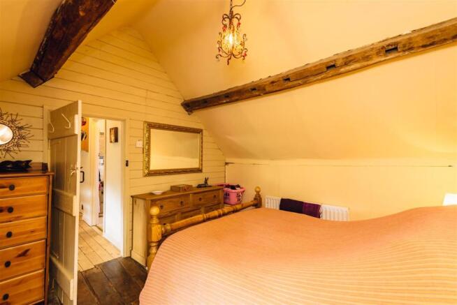Rock House, Llanddewi-16.jpg