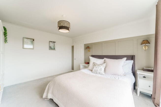 3 bed Semi-Detached for sale Image 12
