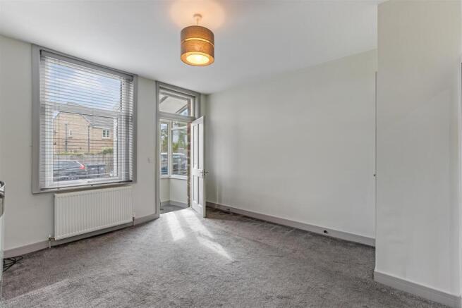 3 bed Terraced for sale Image 6