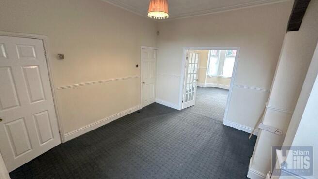 3 bed Terraced to rent Image 4