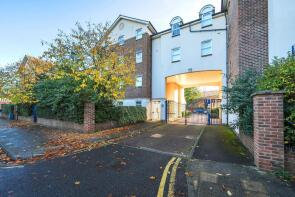 Flat 15, Elizabeth Court, Lower Kings Road, Kingston Upon Thames KT2 5HP