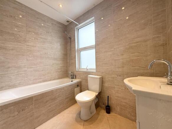 Bathroom.jpg