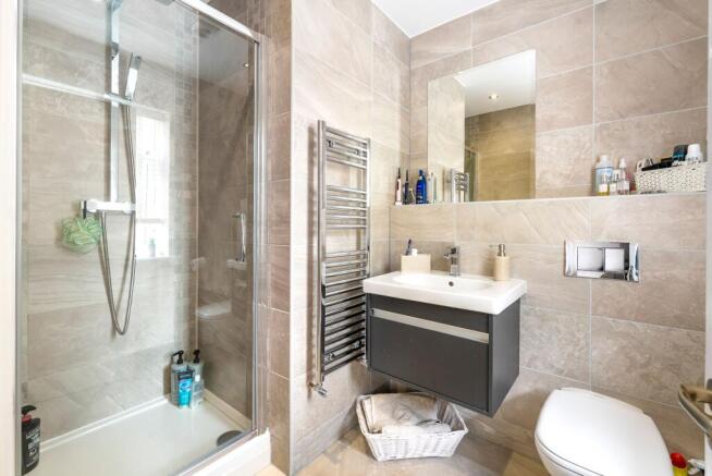 4 bed Semi-Detached for sale Image 11