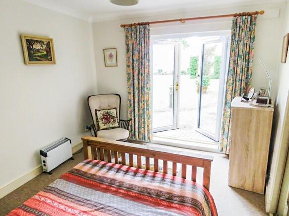 BEDROOM 2.JPG