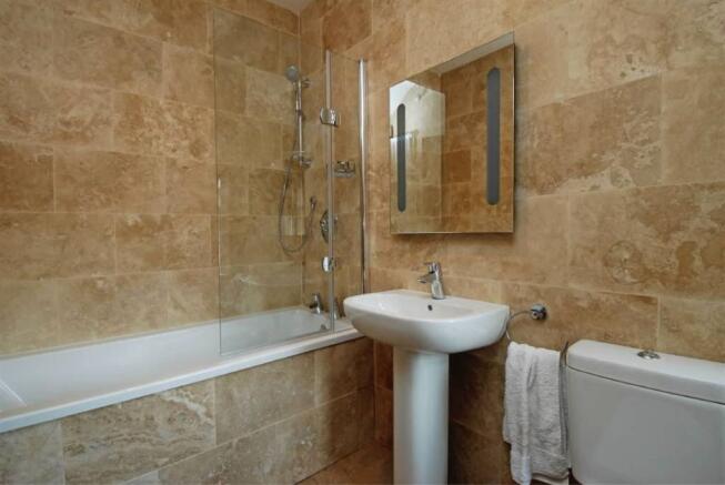 Photo 10