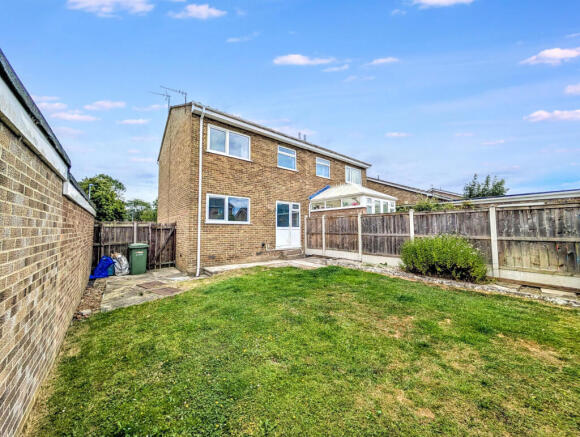 2 bed Semi-Detached for sale Image 9