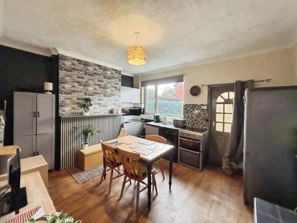 2 bed Terraced for sale Image 7