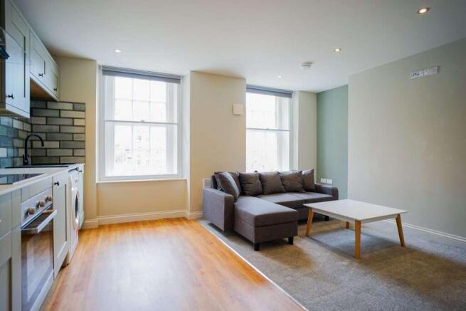1 bed Flat to rent Image 4