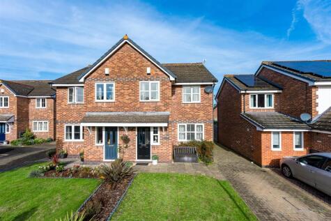 Bucklow Gardens, Lymm