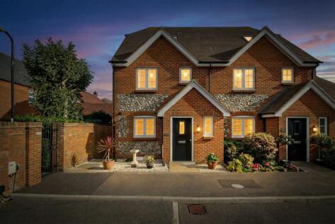Willow Wood Close, Angmering, BN16