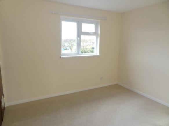 Ladycroft Close 004.