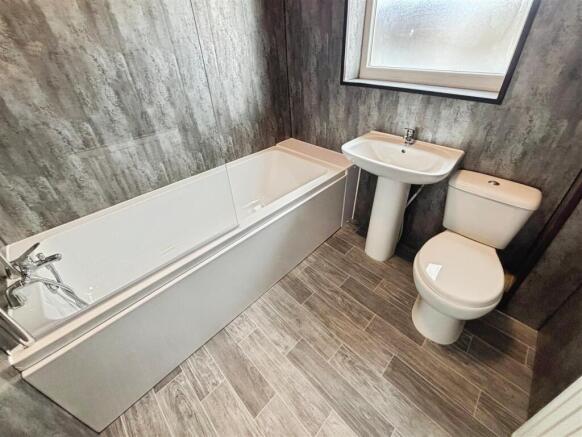 2 bed Terraced for sale Image 11