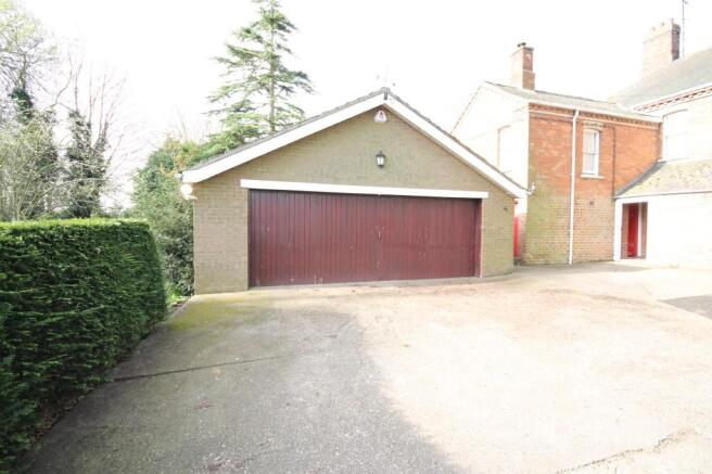 Triple Garage