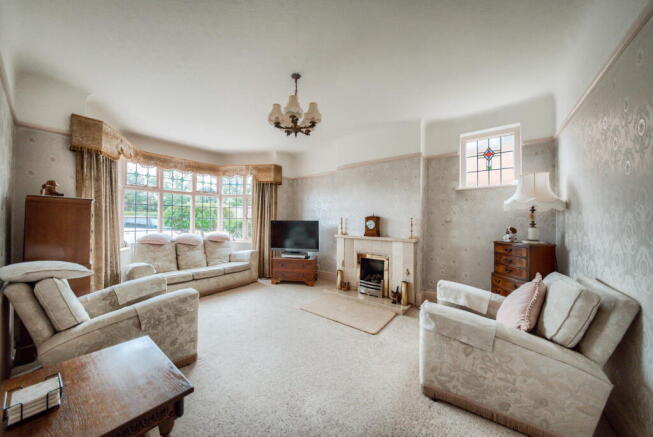 Coleshill Heath Road, Marston Green, B37 7HU photo 2