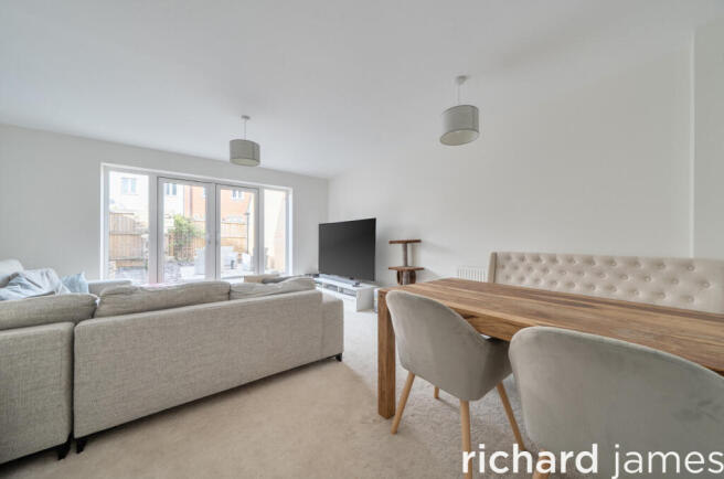 c233a9c1b0e74795956895a7bc93d678