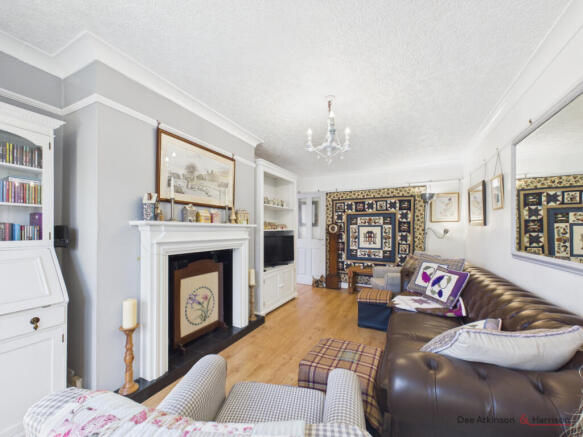 2 bed Semi-Detached Bungalow for sale Image 12