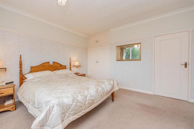 Scraptoft-Lane-Leicester-bungalow-IMG_8061.jpg