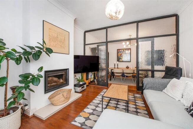 Living Room.jpg